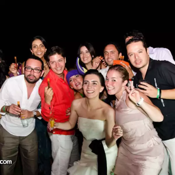 Cristina Mata, Gabriela Mata, Sarah Vargas, Arturo Alvarado, Carlos Becerra, Cristian Carrasco, Fer Rangel, Ale Herrera y Mónica Sáenz