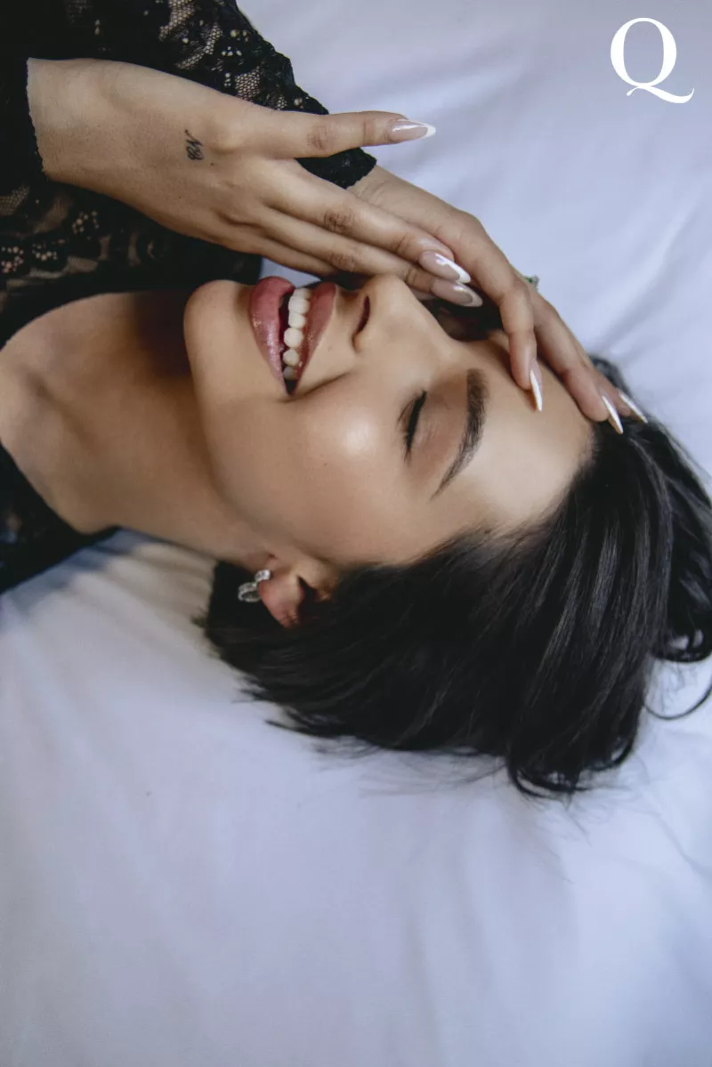 Ángela Aguilar posa en exclusiva para la revista Quién