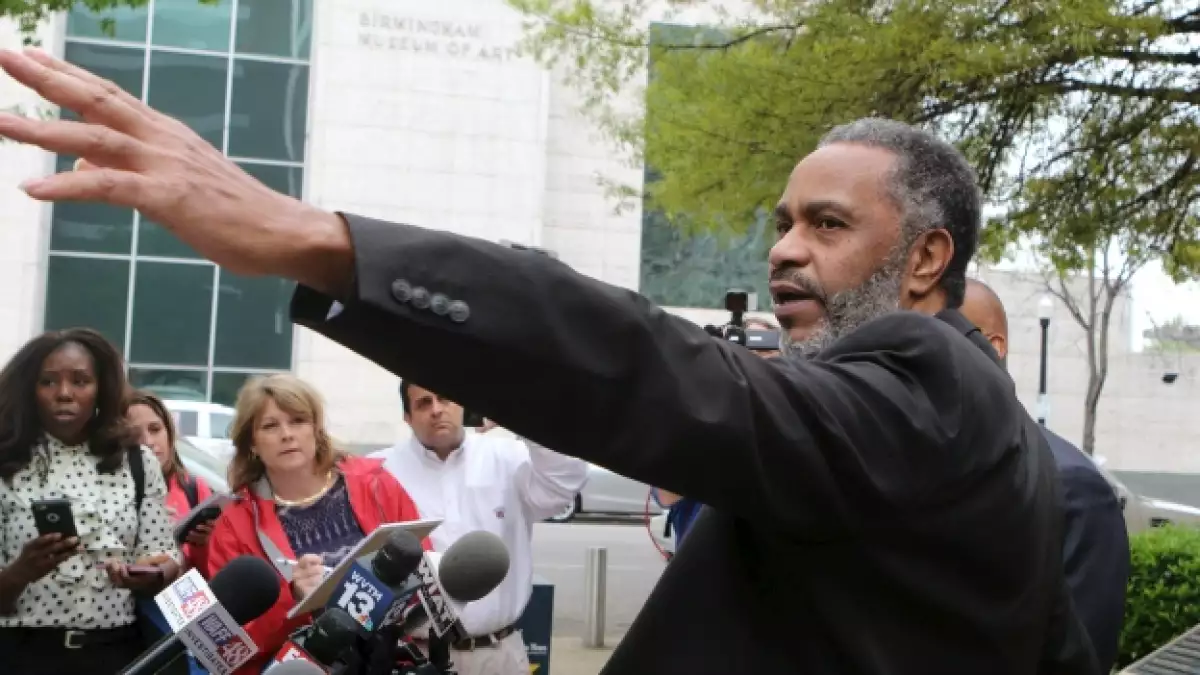 anthony ray hinton