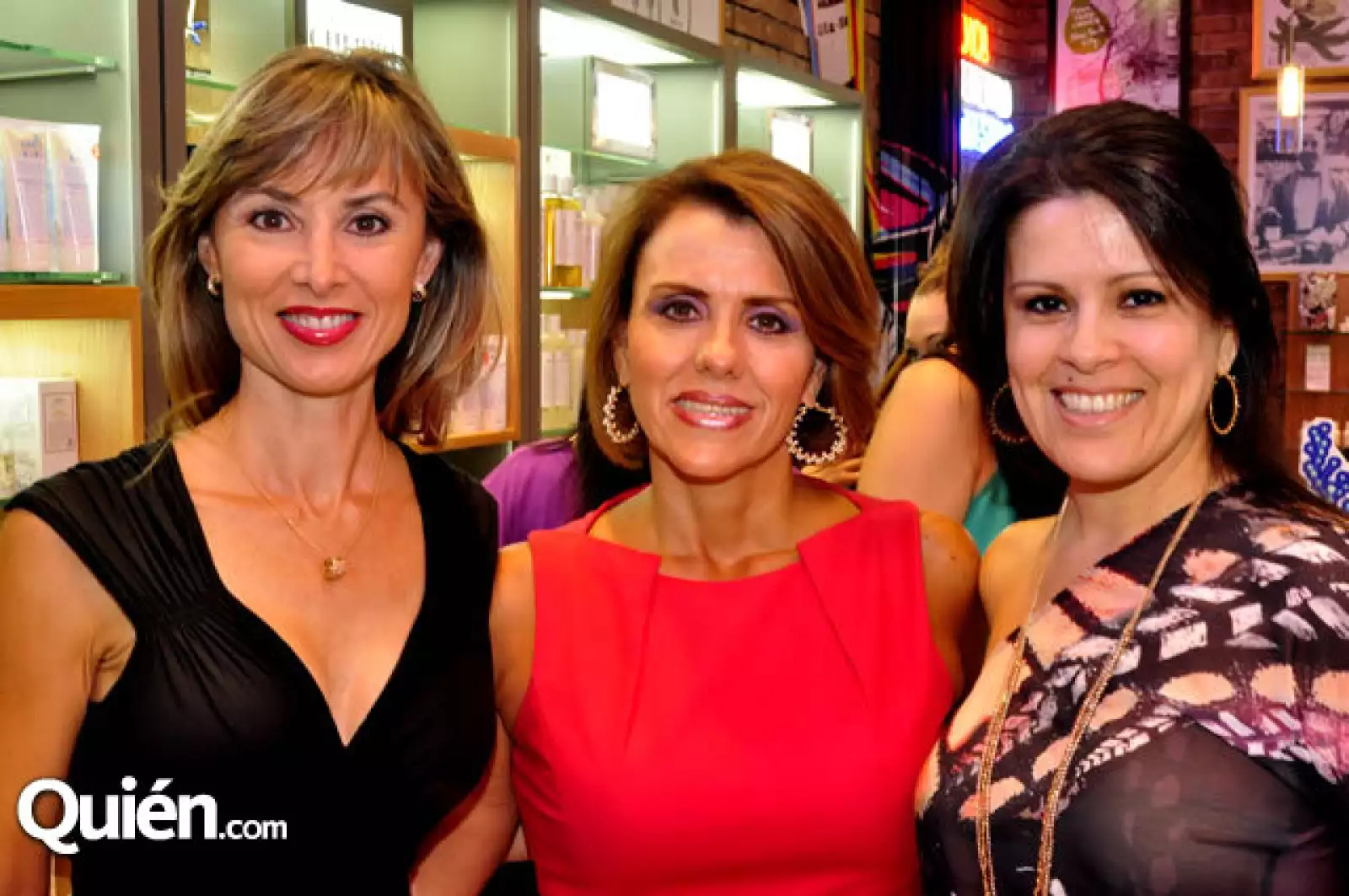 Lorena Gama, Claudia Ibarra y Laura Treviño de Zambrano