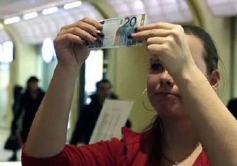 El fondo de rescate europeo en teoría tiene la capacidad de 440,000 mde, pero en la práctica sólo puede usar 250,000 mde. (Foto: Reuters)