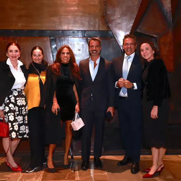 Lisette Trepaud, Patricia de la Barreda, Carla Mauri, Santiago F