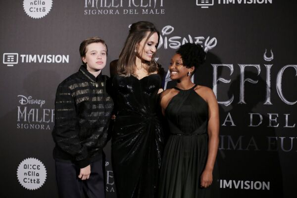 Shiloh, Angelina Jolie y Zahara 
