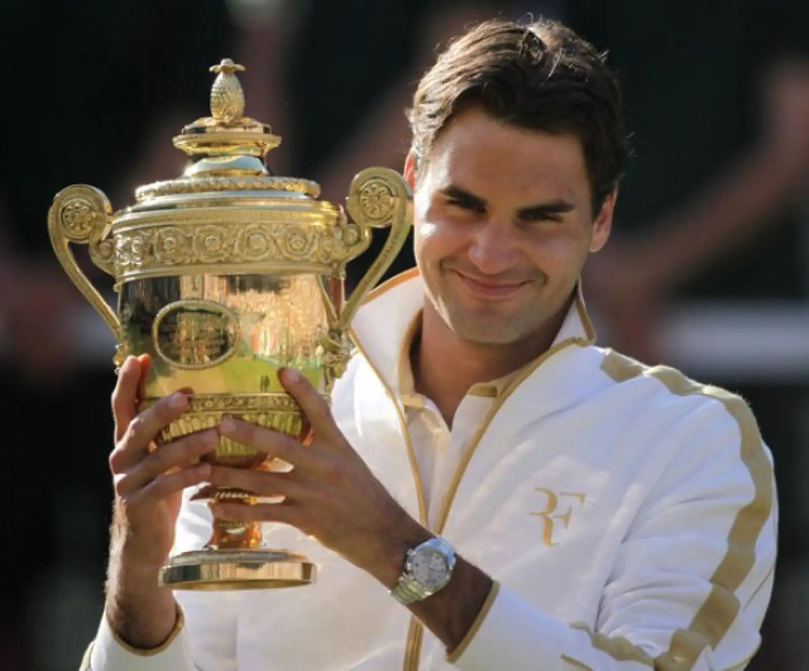 El tenista suizo Roger Federer, también de 27 años, que con su impresionante carrera deportiva se ha hecho con 33 millones de dólares en doce meses.
