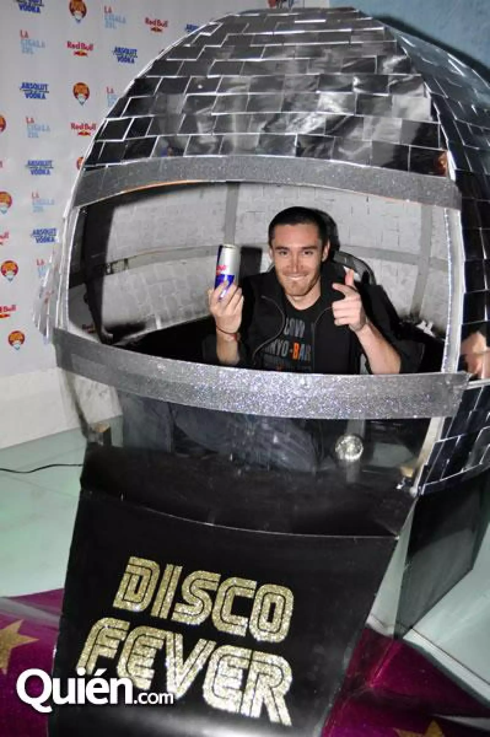 Luis Donaldo Colosio presenta Disco Fever