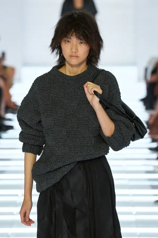 Prada S27 042a.jpg