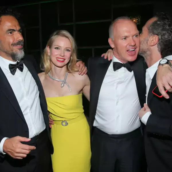 Alejandro González Iñárritu, Naomi Watts y Michael Keaton festejaron juntos después de los Golden Globes.