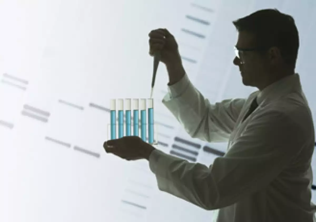 Alrededor del mundo los laboratorios invierten 7,500 millones de dólares en investigación. (Foto: Jupiter Images)