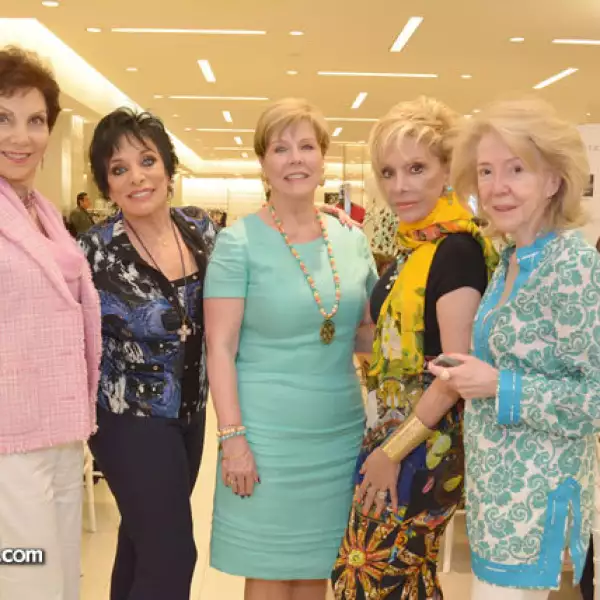 Abigail Rivero Torres,Meme Díaz,Cristina de Gómez,Patricia Basave y Melba Deleón