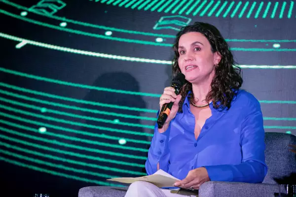 Jimena Iracheta expansion summit 