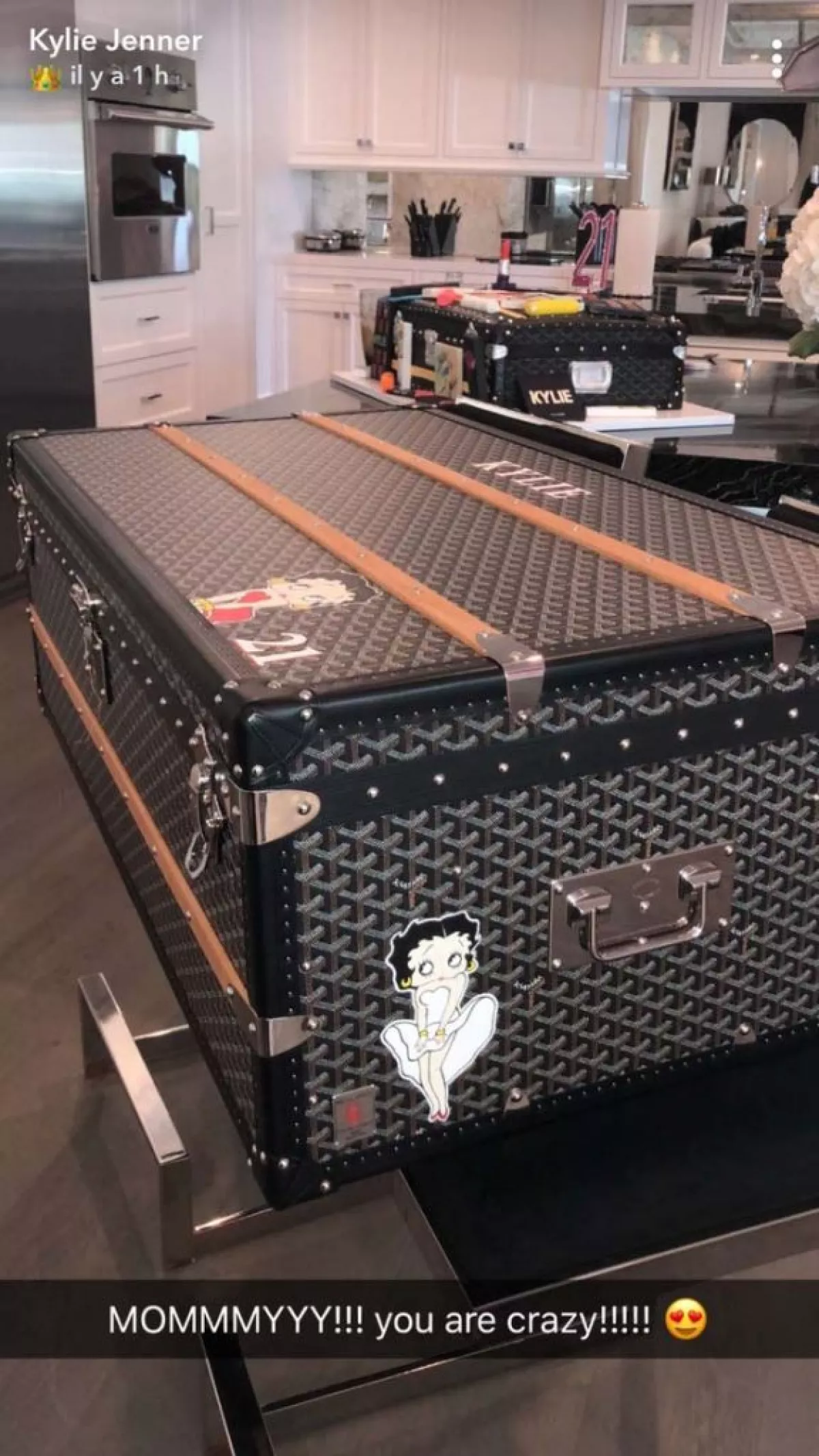 El baúl que Kris Jenner le dio a Kylie