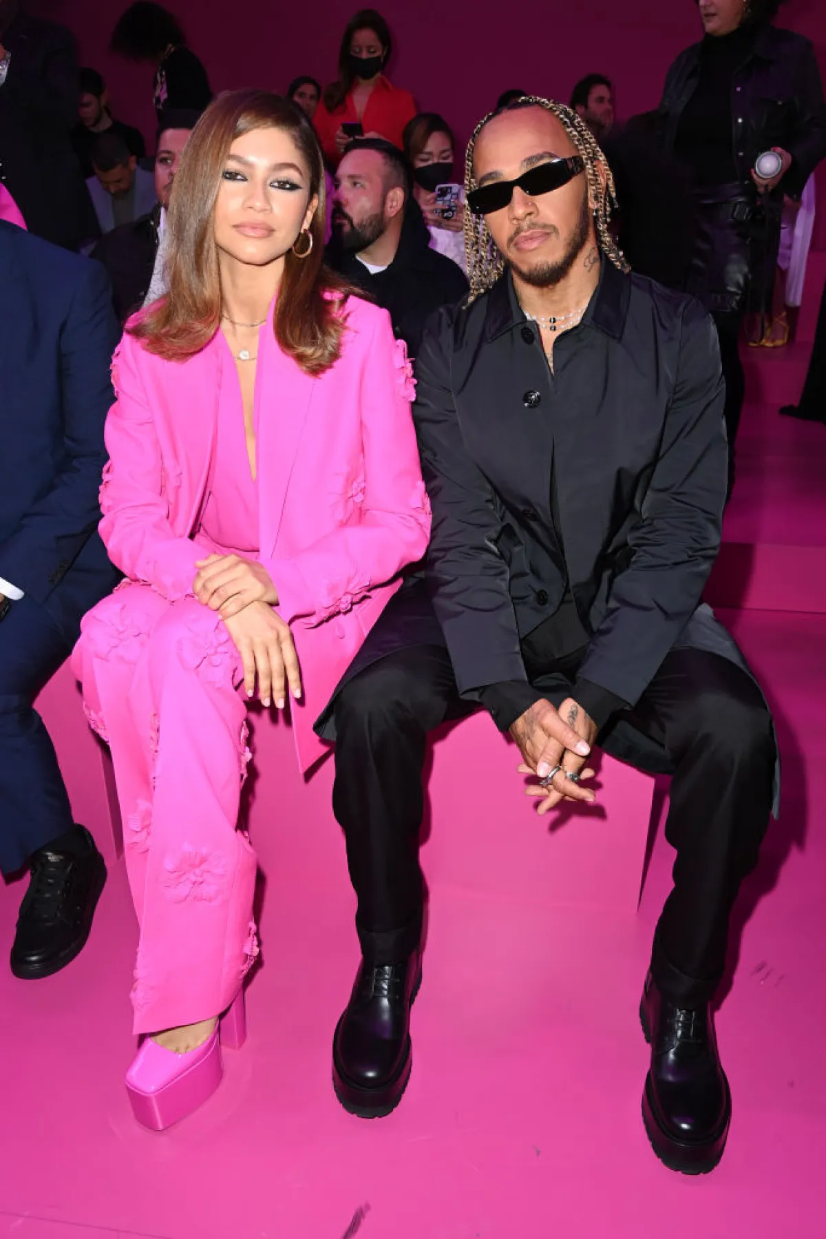 Valentino : Front Row - Paris Fashion Week - Womenswear F/W 2022-2023