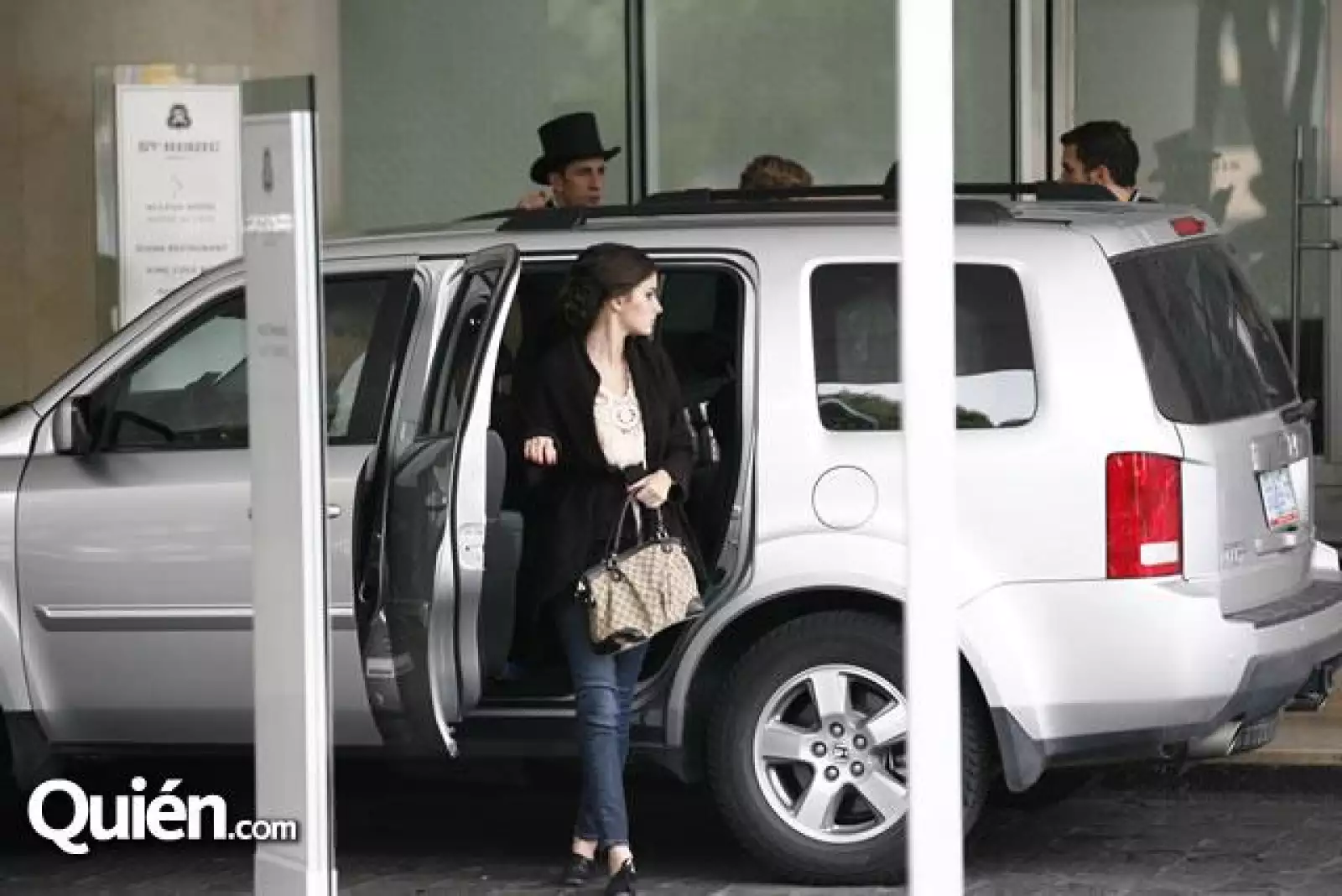 Boda civil de Jacky Bracamontes