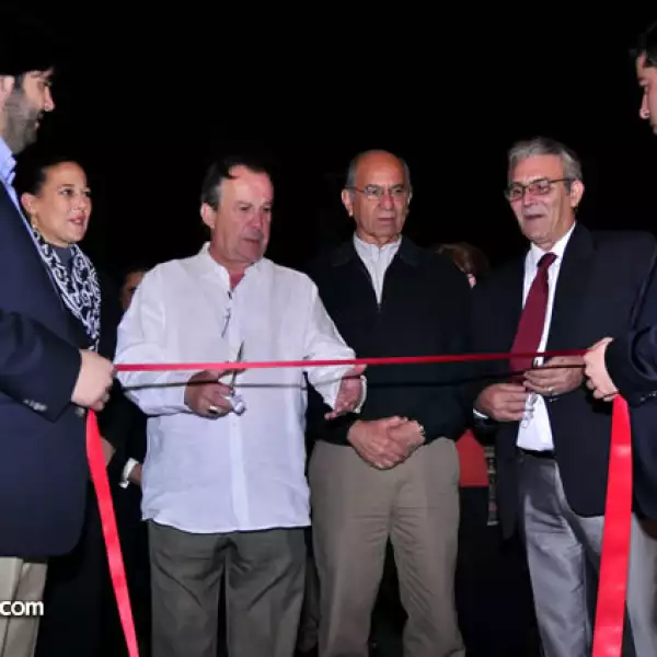 Corte de listón de La Bodeguita del Medio de Monterrey