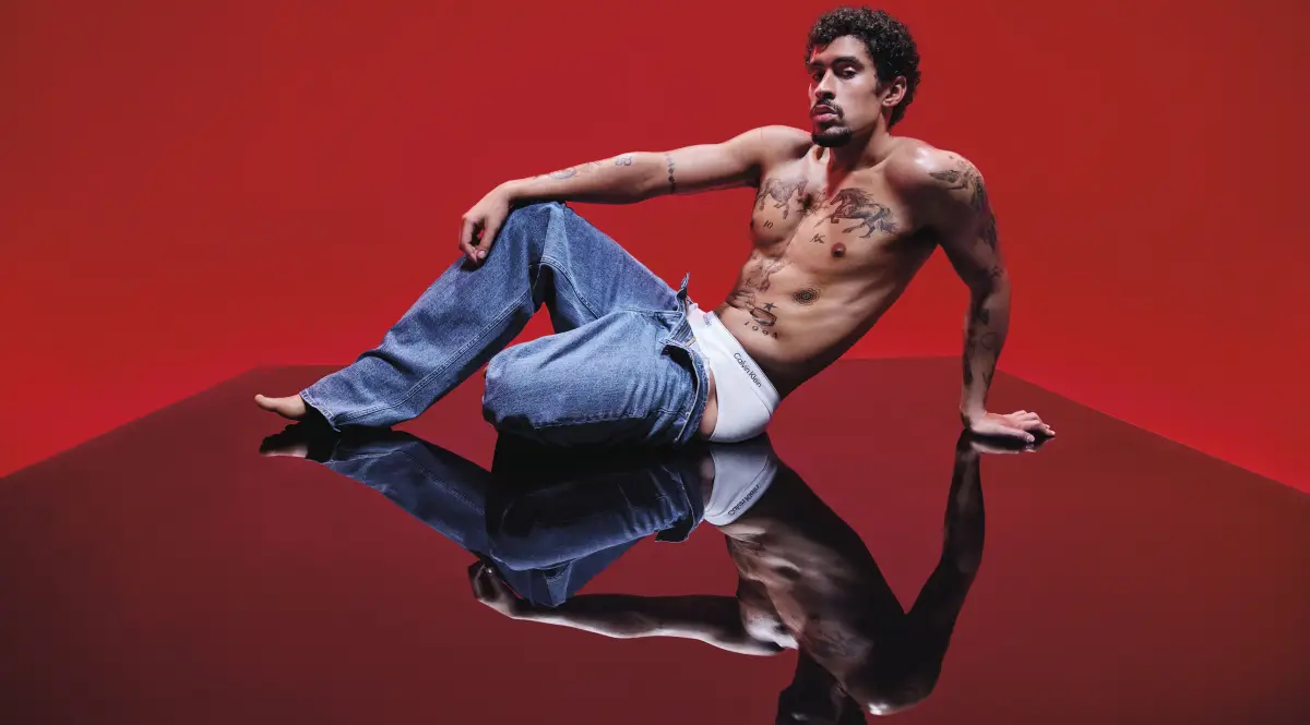 Bad Bunny Calvin Klein campana.jpg