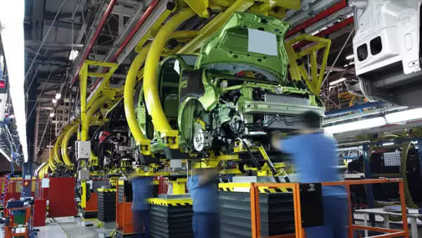 fábrica de automóviles