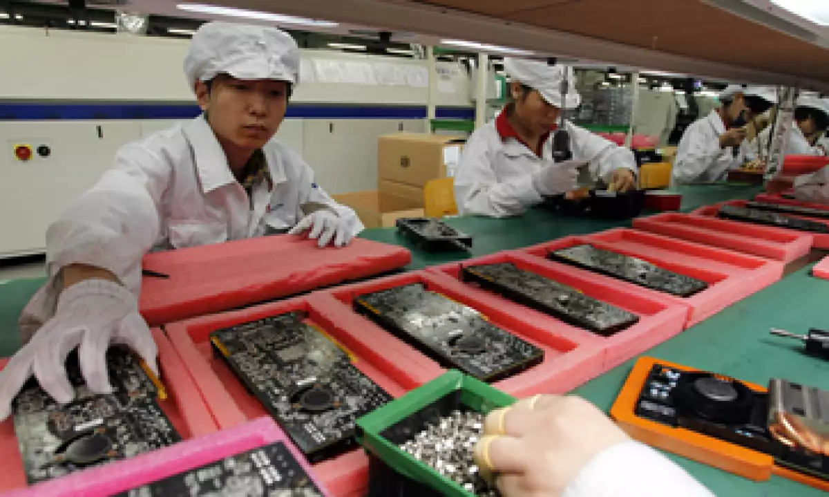 Foxconn emplea a más de un millón de personas y fabrica la mayor parte de las iPad y los iPhone del mundo. (Foto: AP)
