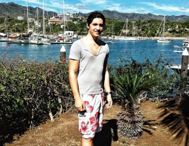 Los hijos de El potrillo no sólo heredaron los buenos genes de su papá, también la tradición familiar de vestirse de mariachi, como buenos tapatíos.