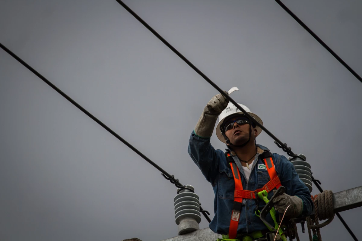 electricistas