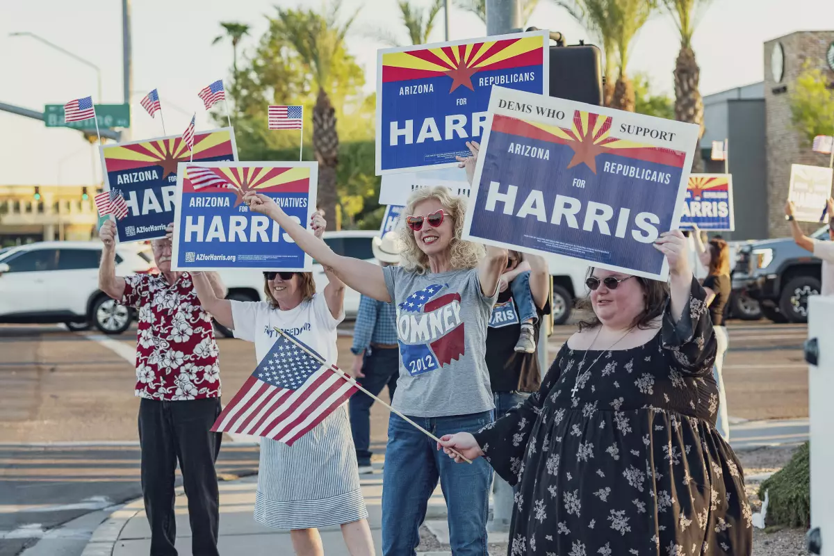 Republicanos en Arizona apoyan a Kamala Harris y dan la espalda a Donald Trump
