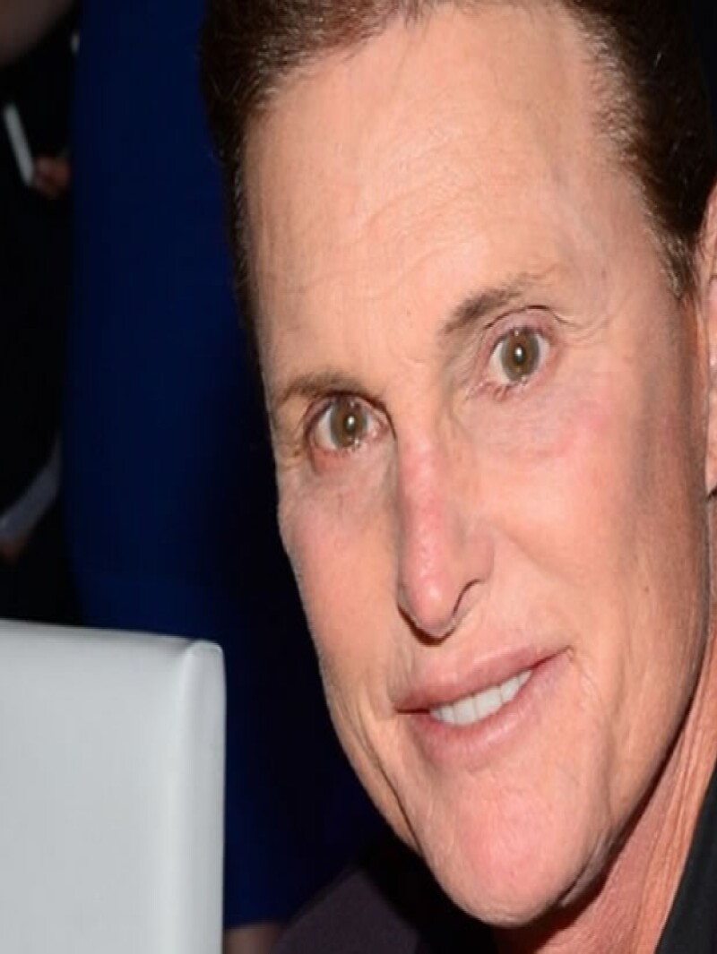 La revista publicó en su portada las supuestas primeras imágenes de Bruce Jenner como mujer.