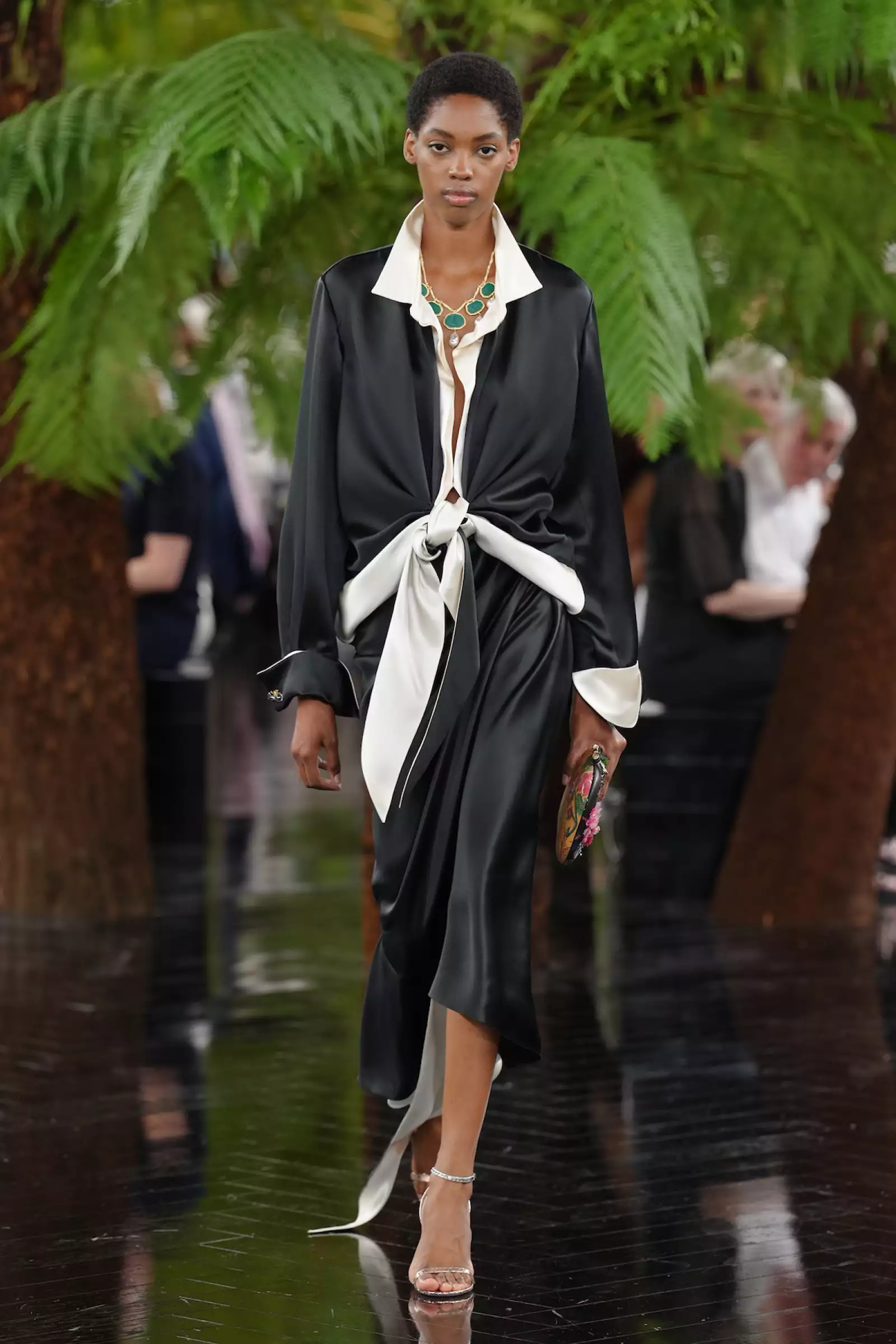 Christian Dior HC F26 023.jpg