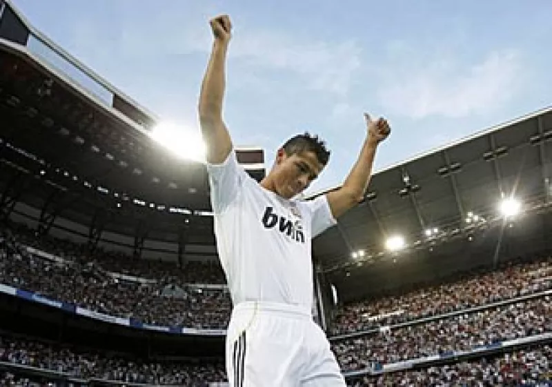 Cristiano Ronaldo llegó al Real Madrid gracias a un contrato de 131 millones de dólares. (Foto: Reuters)
