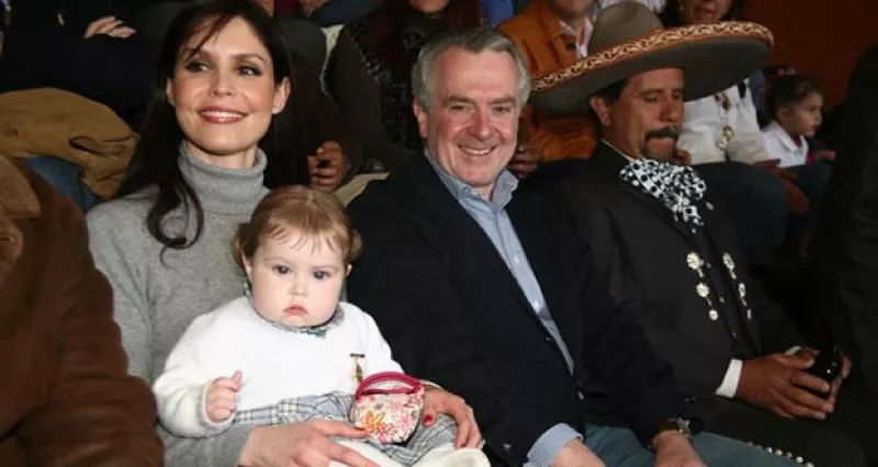 El senador panista contraerá nupcias con su novia y madre de su quinto hijo el próximo sábado en una ceremonia íntima.