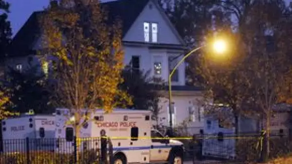 Los cadáveres baleados de la madre y el hermano de la actriz y cantante fueron encontrados en su vivienda; la policía investiga los hechos y la desaparición de un sobrino.