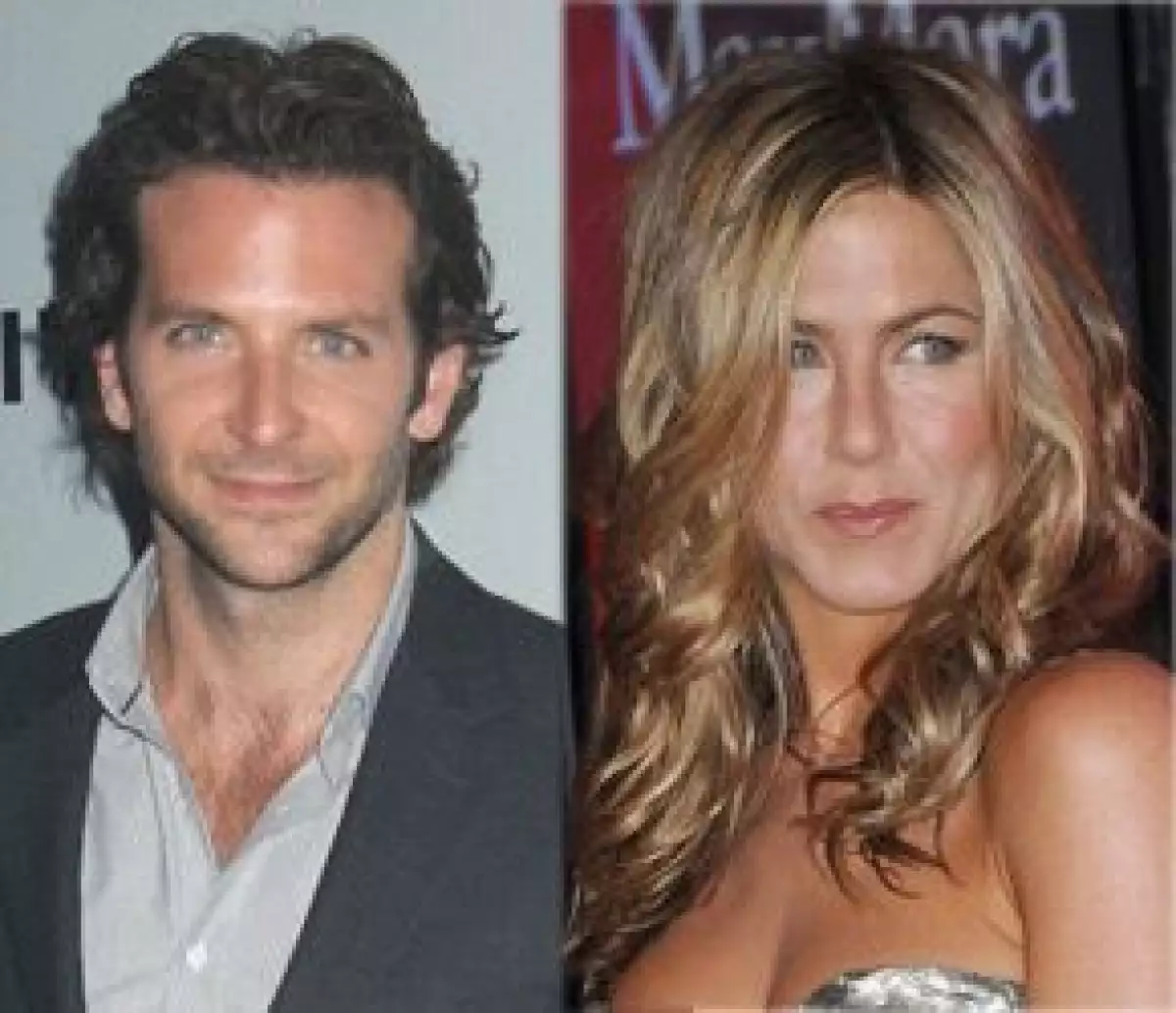 La actriz fue vista en un restaurante neoyorkino compartiendo una deliciosa velada al lado del actor Bradley Cooper, con quien ya había sido relacionada en el pasado.