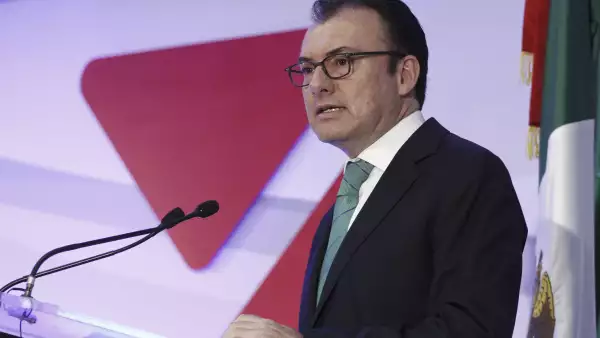 Pese a la baja en previsiones, se calcula que el PIB se mantendrá en 2.6%-3.6%.