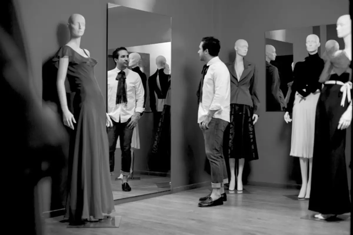 Platicamos con uno de los diseñadores mexicanos más reconocidos a nivel internacional sobre su colección Otoño/Invierno 16/17 y nos contó de dónde vino su inspiración para crearla.