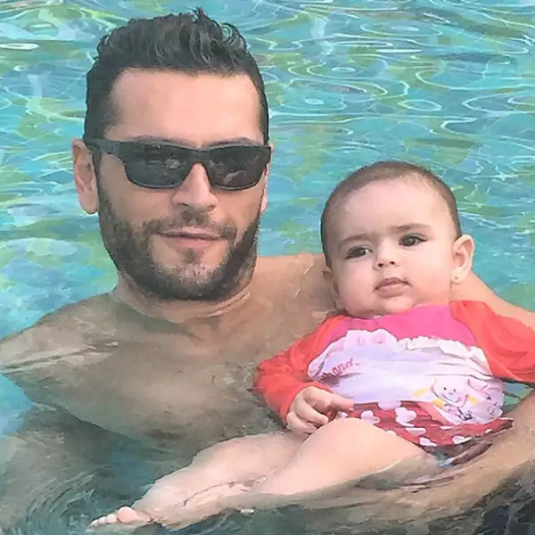 Martín no para de presumir a sus dos princesas en redes sociales.