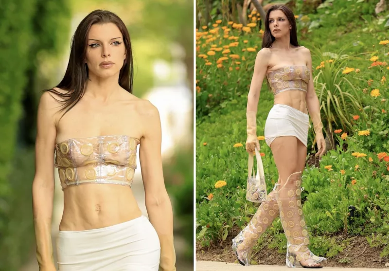 Julia Fox con un conjunto hecho con condones. 