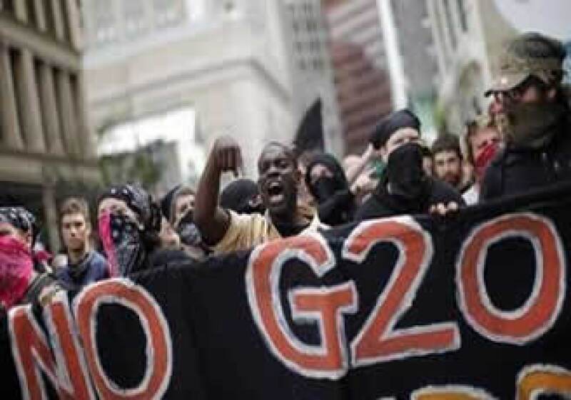 Cientos de manifestantes marcharon contra el Grupo de los 20. (Foto: Reuters)
