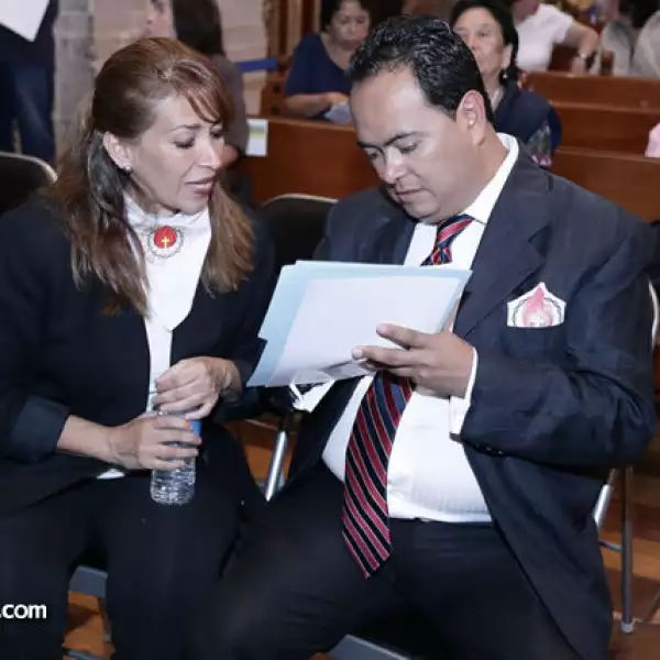 Jaquelin Alcala y Julio Hernández