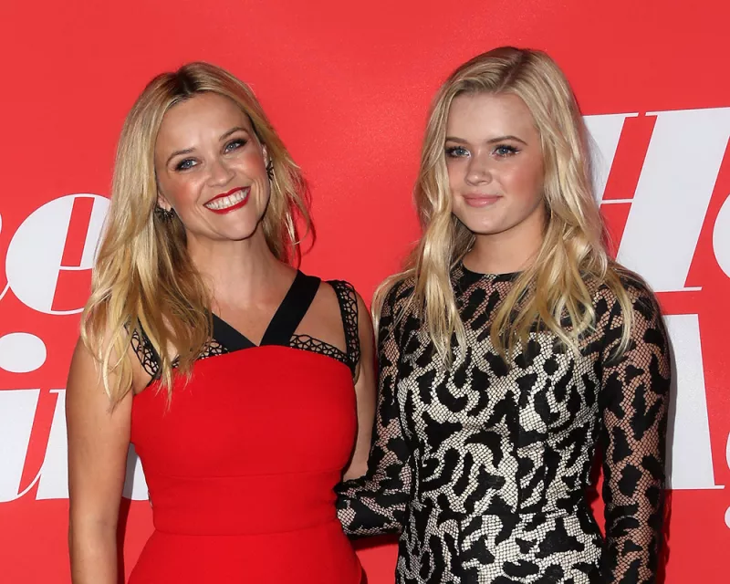 Reese Whiterspoon y Ava Phillippe