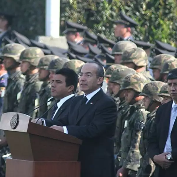 El presidente Felipe Calderón dijo ser el primer interesado en que se esclarezcan los hechos a fin de dar la información exacta a los mexicanos sobre lo ocurrido.