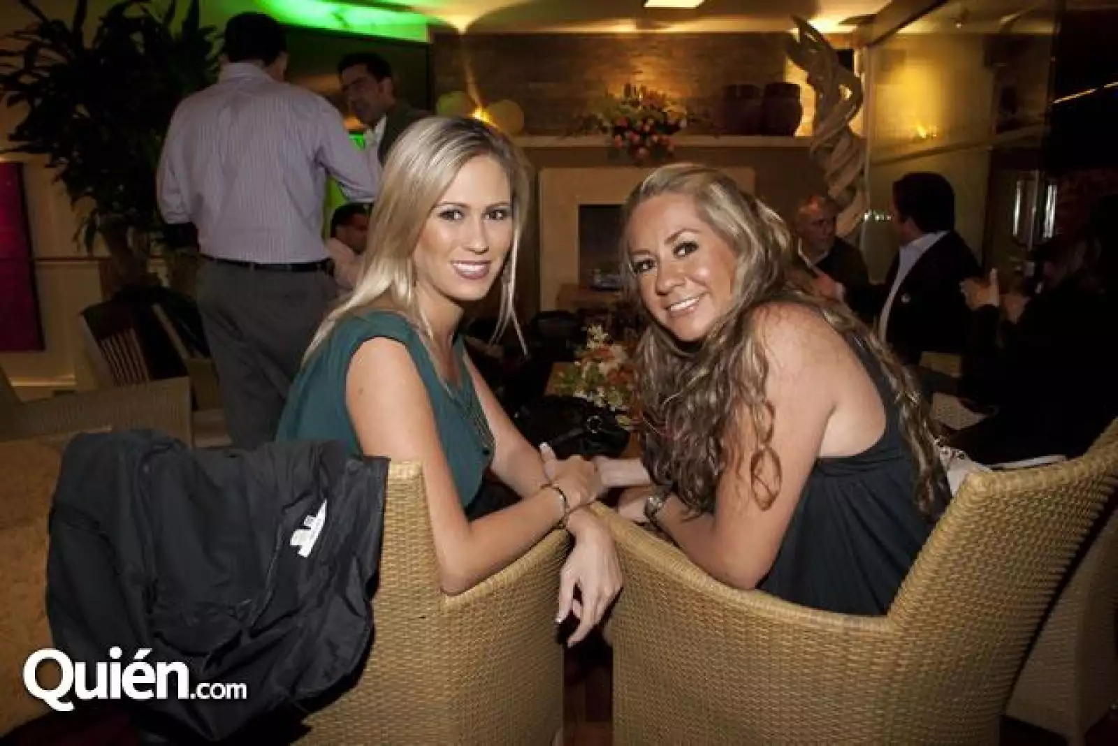 Mónica Moragrega,Karina Fernández