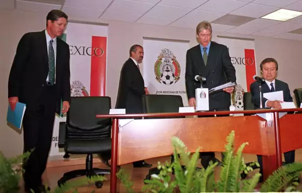 Muere Alejandro Burillo Azcárraga