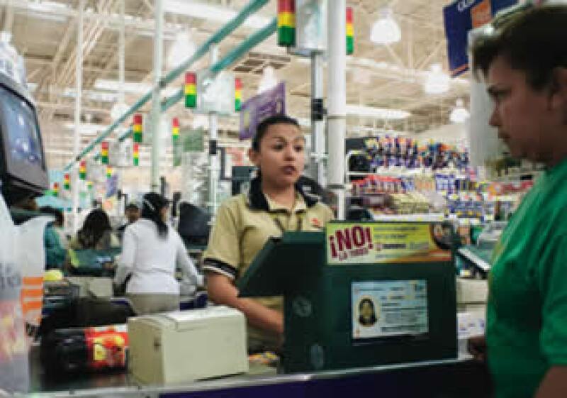 Soriana, uno de los socios de ANTAD espera invertir 3,000 mdp en 2011 y Chedraui otros 3,500 mdp. (Foto: Selma Fernández)