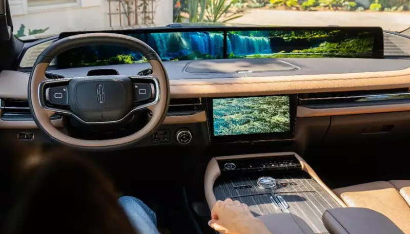 La obsesión de las automotrices ya no son los caballos de fuerza, es el tamaño de la pantalla