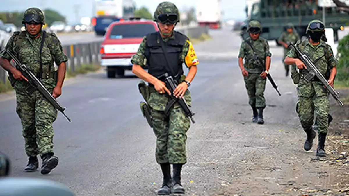 Soldados buscan rastros del Jefe Diego