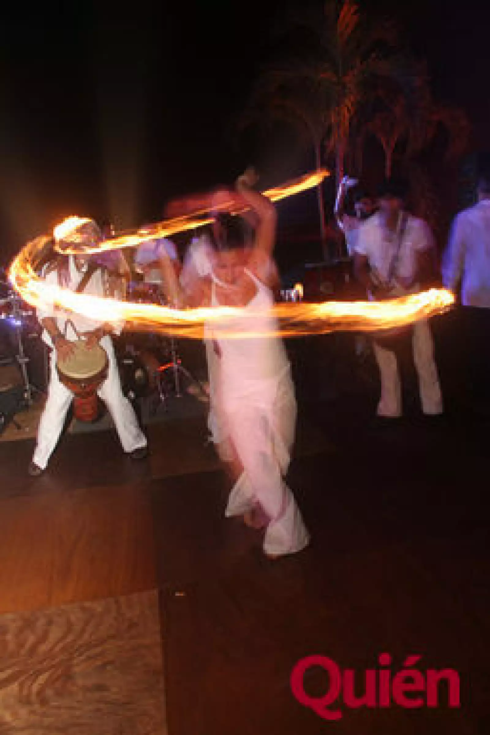 Aspectos. Malabares con fuego