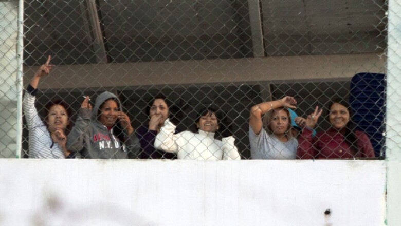 Ni mujeres ni menores de edad fueron heridos durante el enfrentamiento, en los edificios C2 y C3 de la cárcel, de acuerdo con las autoridades.