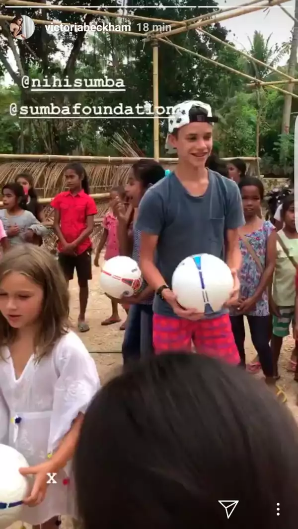 victoria-sumba-1534502959