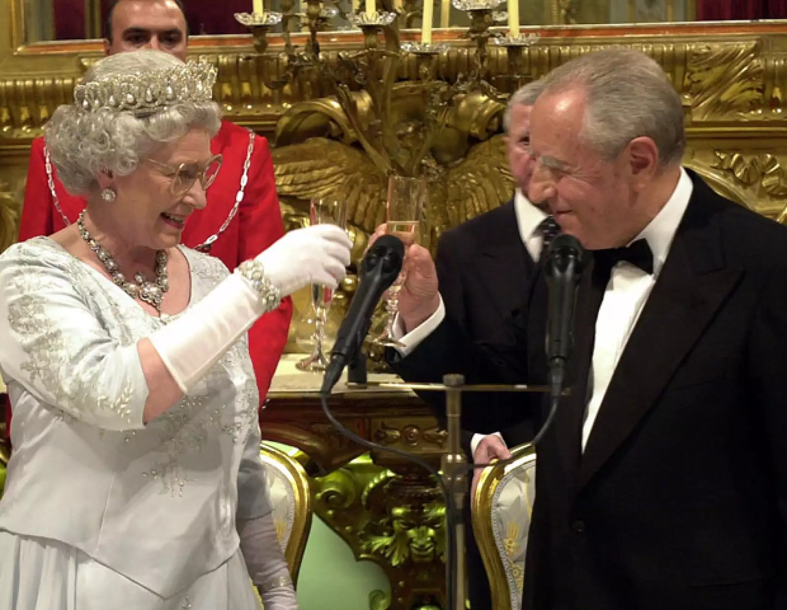 La celebración de su coronación en 1953 fue la primera en ser televisada.