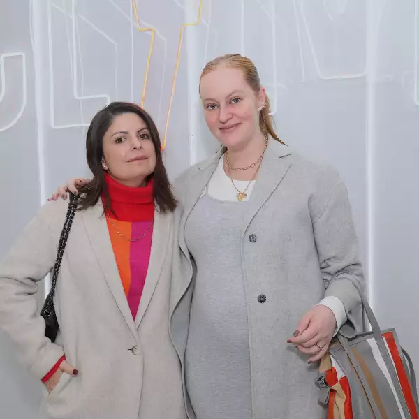 Stephanie Arouesty y Natalie Rotterman