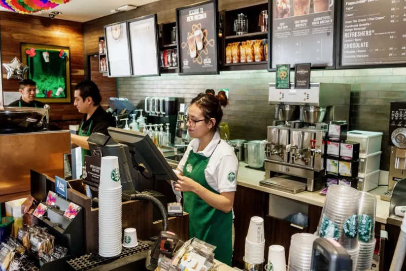 Más Starbucks y Burger King: Alsea planea superar los 5,000 restaurantes en 2024