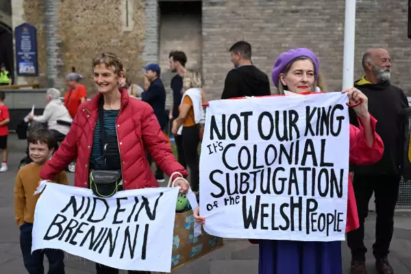 Protestas contra el rey Carlos III